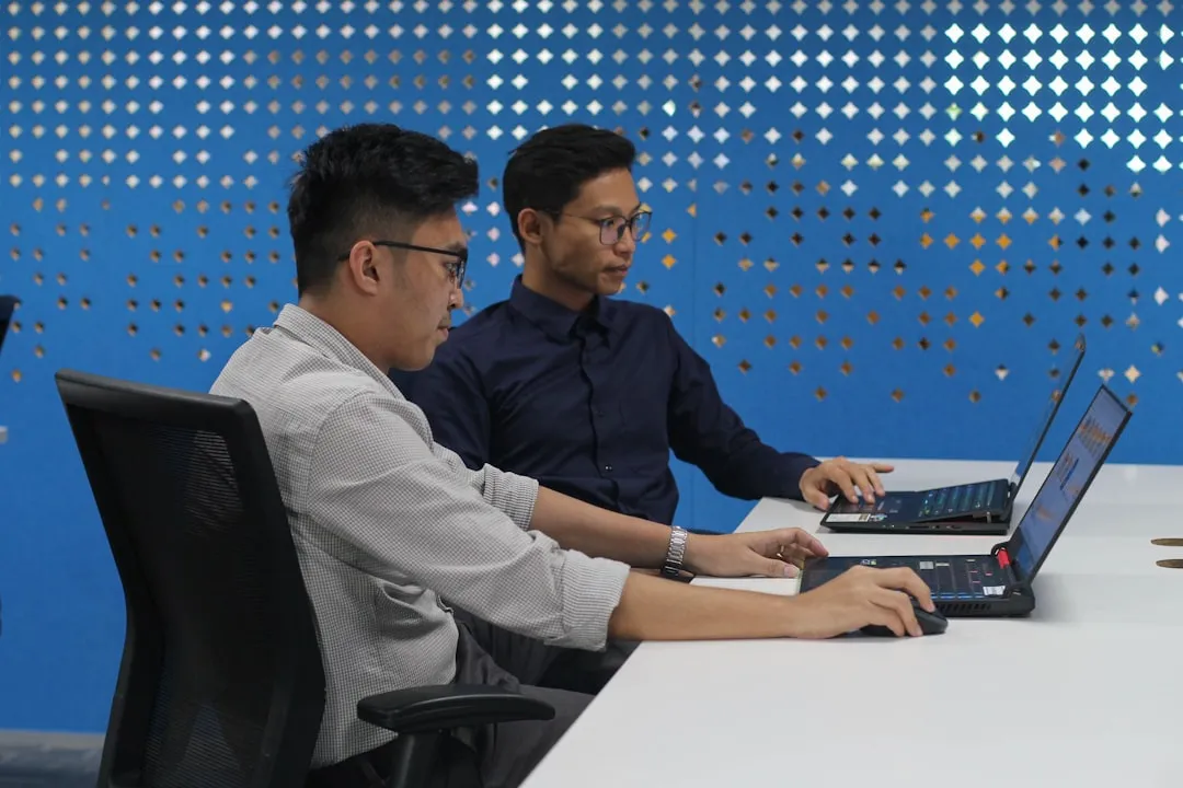 会议平板常见故障诊断指南：从无线投屏到音视频矩阵的排查思路